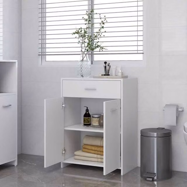 Berkfield Home White Wall Mounted Bathroom Cabinet with Hinged Doors and Internal Shelves W/D/H: 60 x 33 x 80 cm