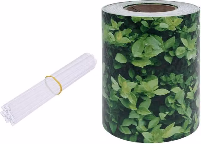 Berkfield Home Green PVC Garden Privacy Screen with Metal Clamp and Strip, W: 70 cm, H: 19 cm