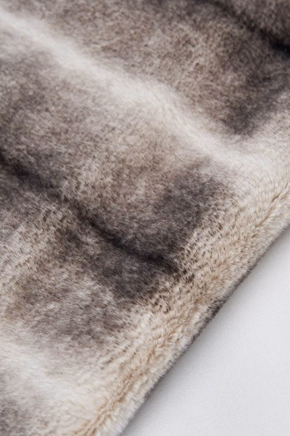 BHS Alaskan Faux Fur Fluffy Throw in Beige, Sand and Grey, W/D/H: 152 x 127 x 1 cm – 2