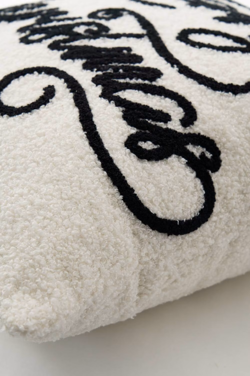 BHS Merry Christmas Tufted Square Cushion in Black and White, W/D/H: 43 x 43 x 43 cm – 2
