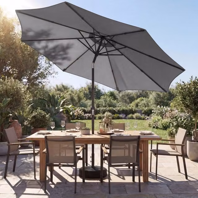 Outsunny 2.7 m Garden Parasol Umbrella with Cross Base and Sandbag in Light Grey