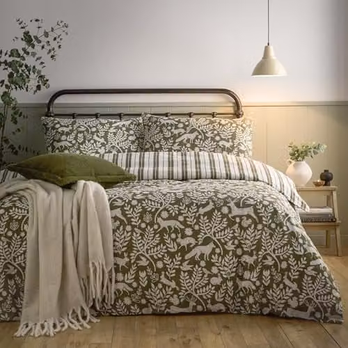 Riva Home Skandi Woodland Reversible Striped Scandinavian Forest Animals Flannelette Cotton Duvet Cover Set, Green, W: 140 cm, L: 200 cm