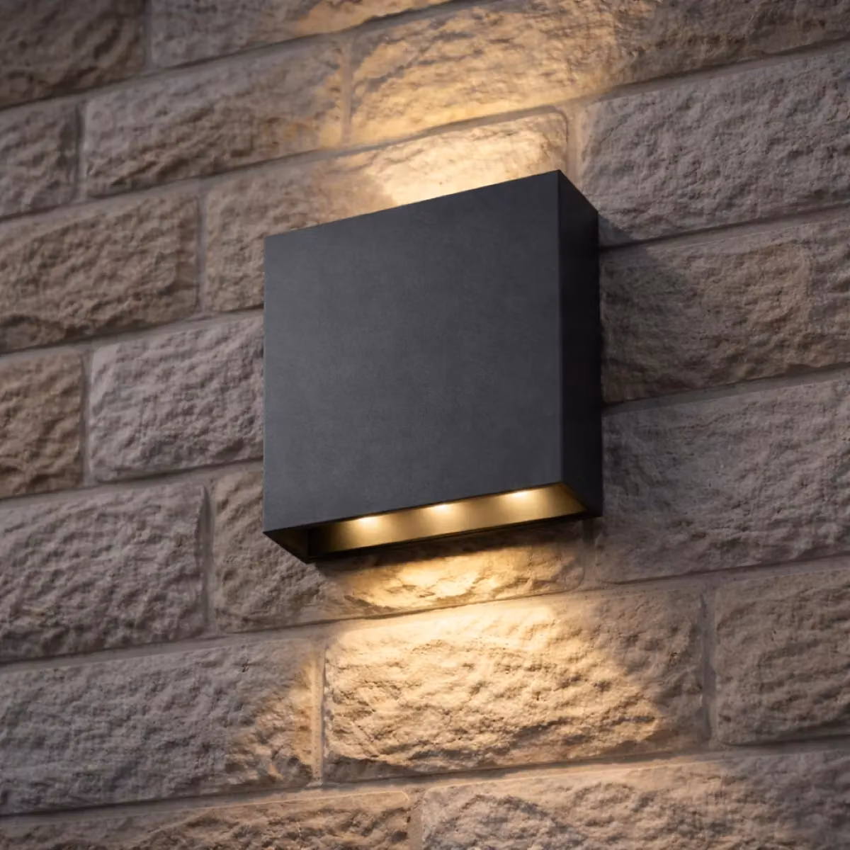 CGC Lighting Sian Modern Rectangular Outdoor LED Wall Light in Grey – 3
