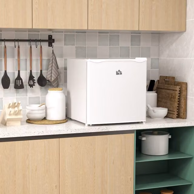 HOMCOM 35L White Tabletop Upright Mini Freezer with Reversible Door