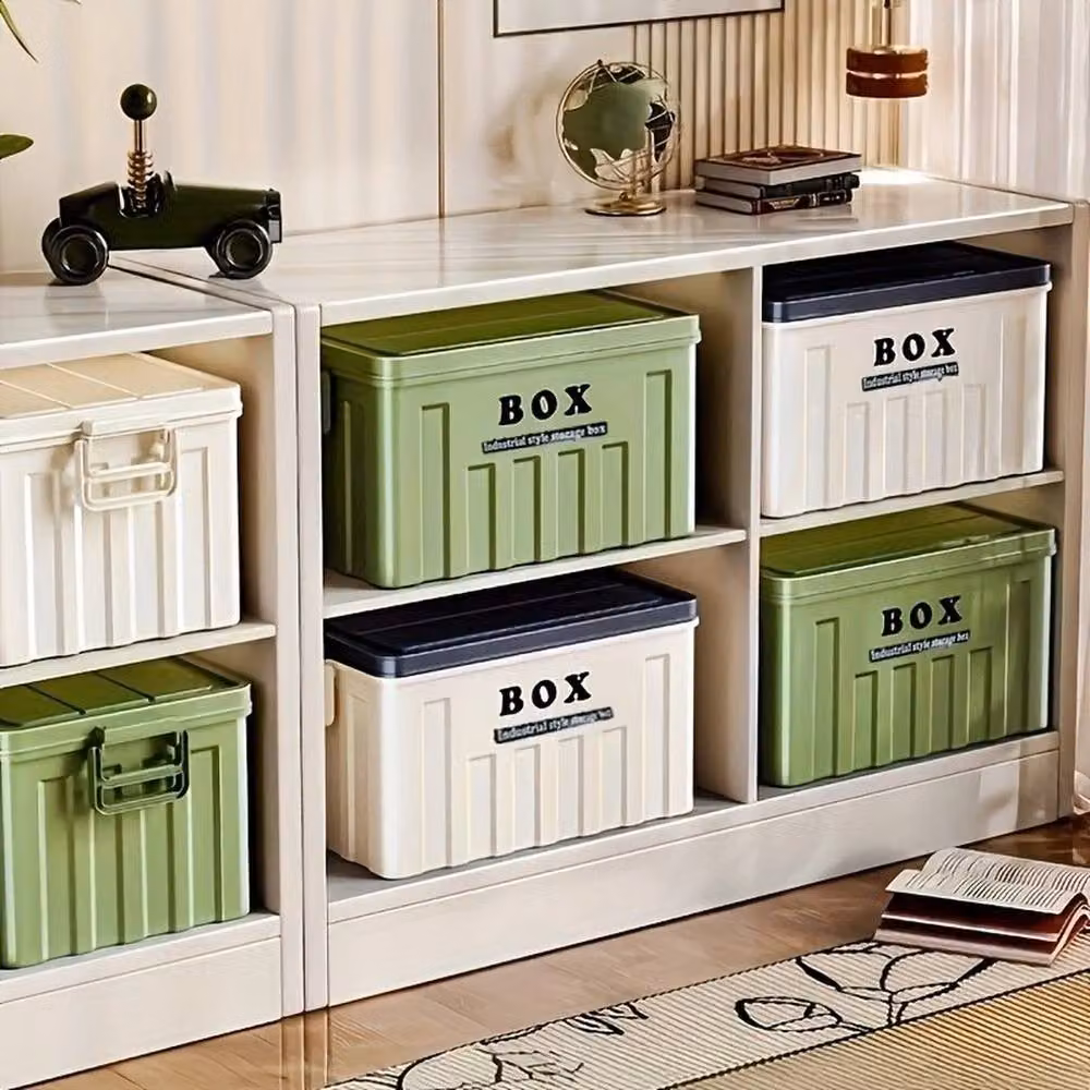 NESTLUNE Green Industrial Style Plastic Storage Box with Lid – 4