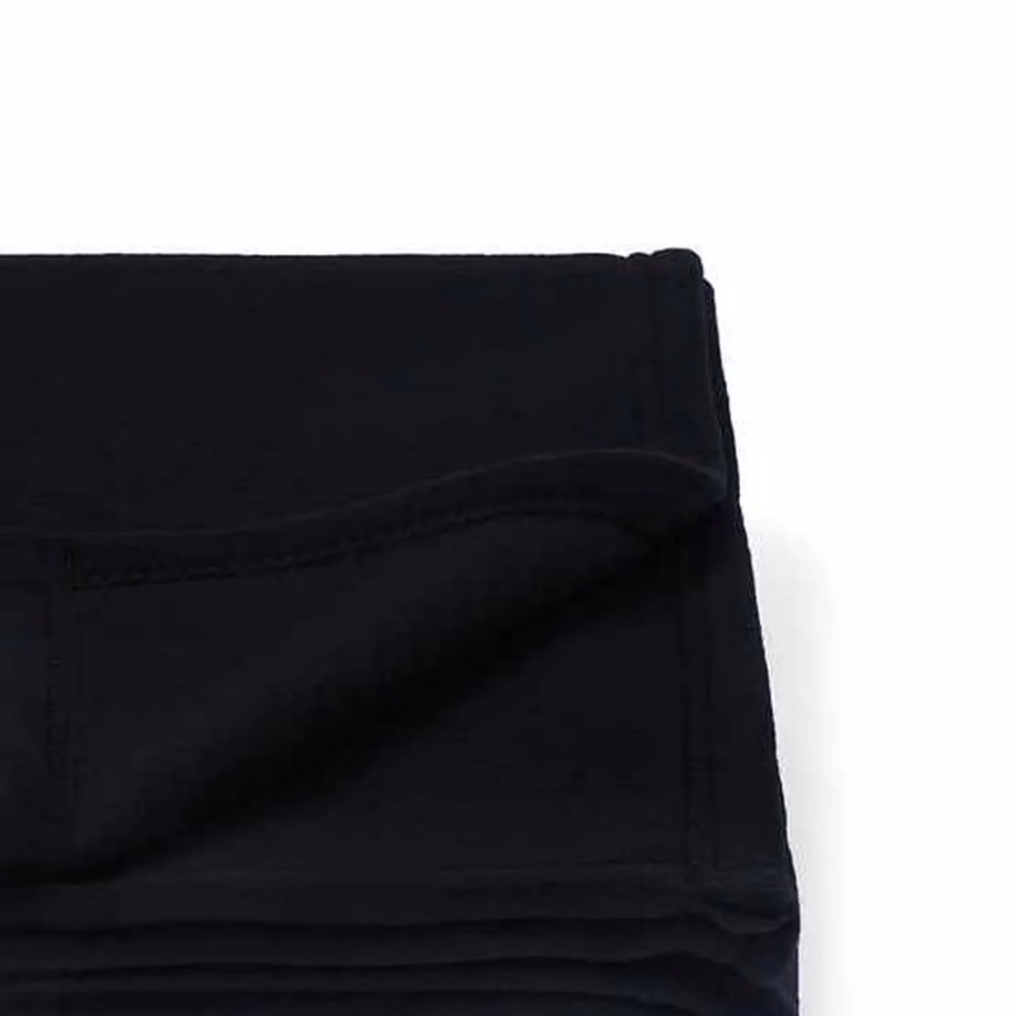 Brand Lab Black Polyester Fleece Blanket – 2
