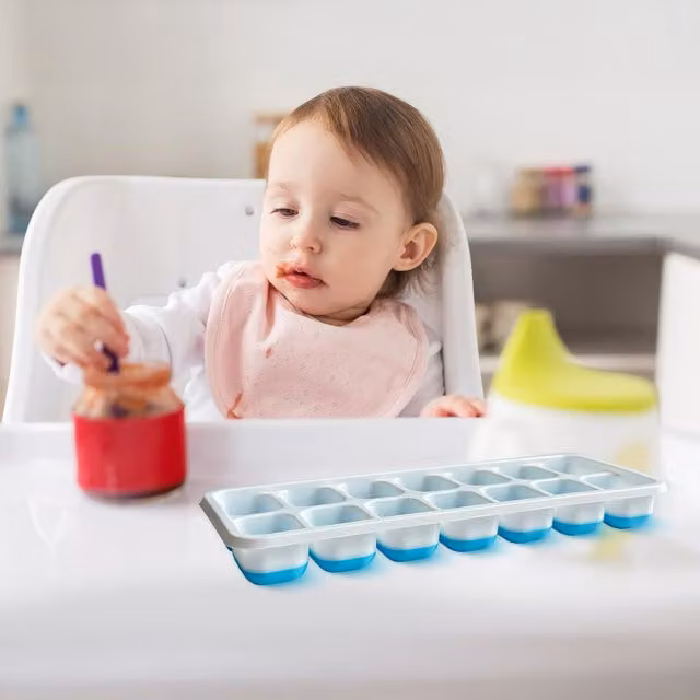 MantraRaj Blue Silicone Ice Cube Tray with Non-Spill Lids and Ice Tong
