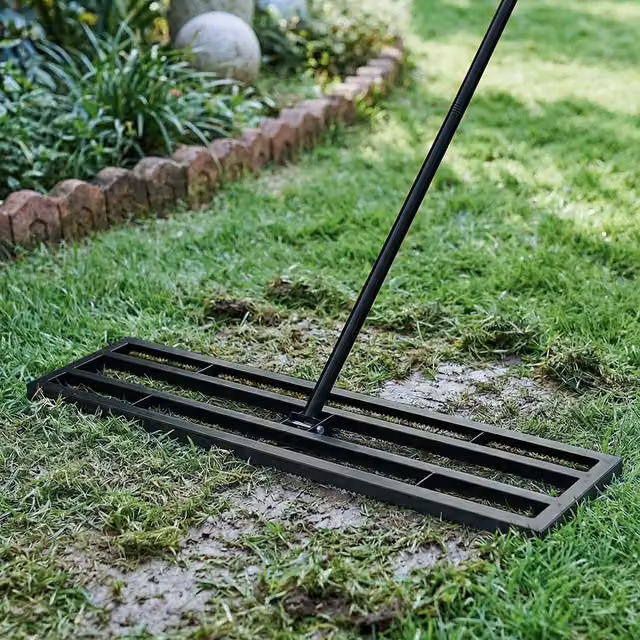 Darphe Garden Lawn Levelling Rake with Serrated Design, Black, 114 cm