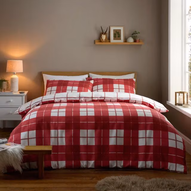 Divante Red Checked Duvet Cover and Pillowcase Set, 200 x 200 cm