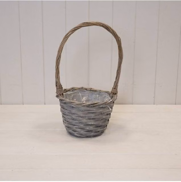 KDMD Handcrafted Round Greywashed Willow and Rattan Basket with Overhandles in Grey