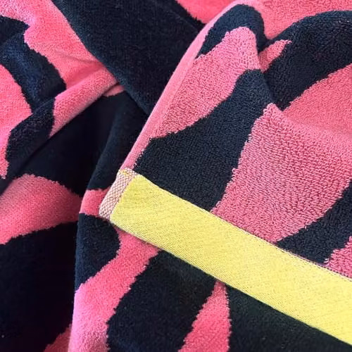 Allure Bath Fashions Extra Large Zebra Print Beach Towel in Pink and Black, 100% Cotton, W: 80 cm, L: 180 cm – 3