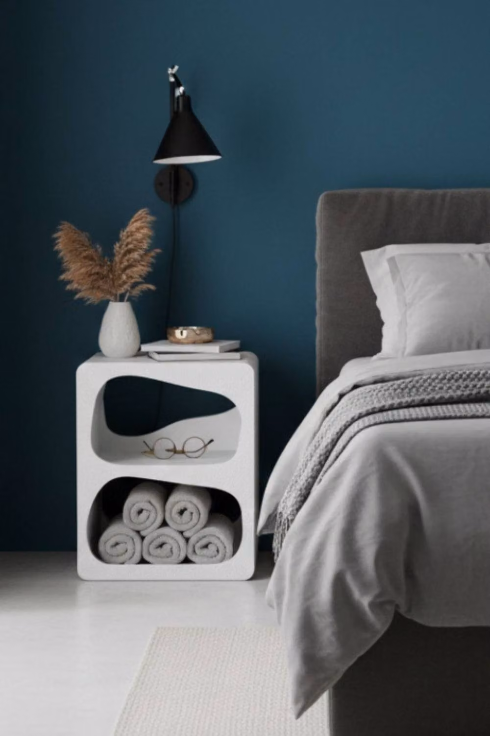 IH Design GEO Block Side Table in White, W/D/H: 35.0 x 46.0 x 35.0 cm – 3