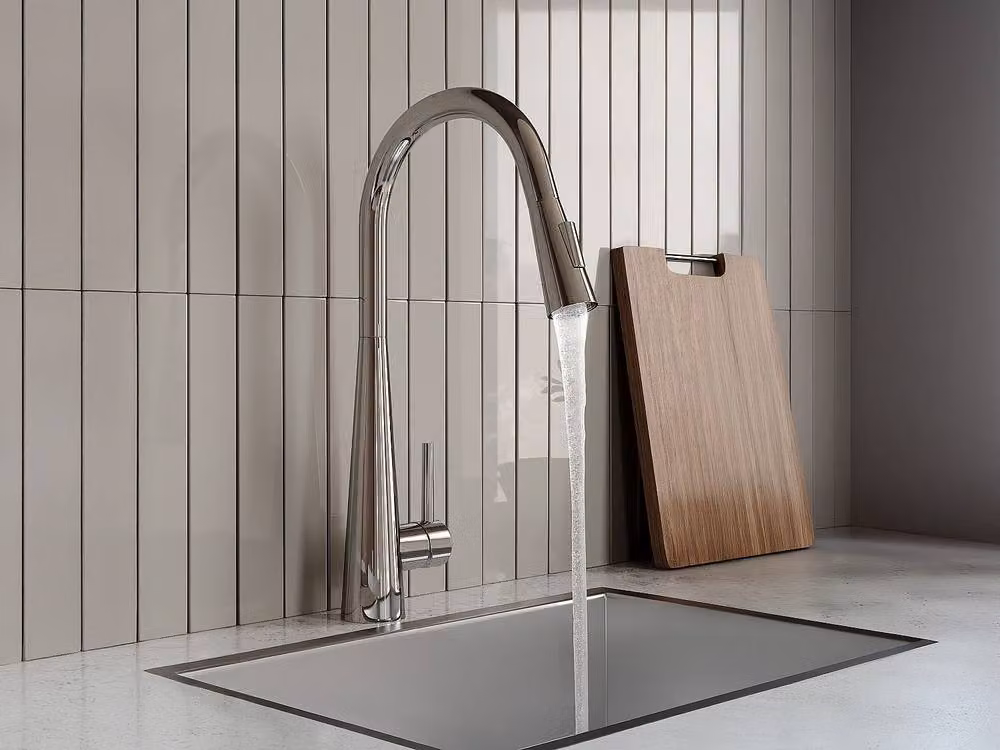 RONA Stainless Steel Kitchen Tap with Pull-Out Spray and Swivel Spout in Chrome Silver – 3