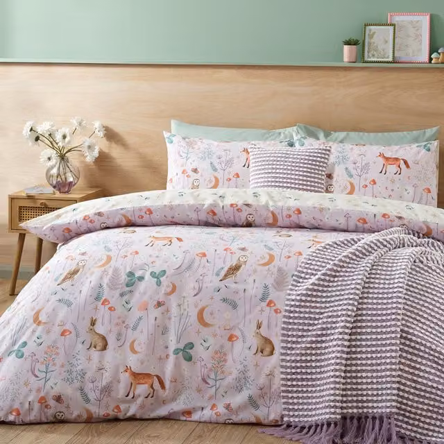 Catherine Lansfield Enchanted Twilight Reversible Duvet Cover Bedding Set in Lilac Purple with Star Design