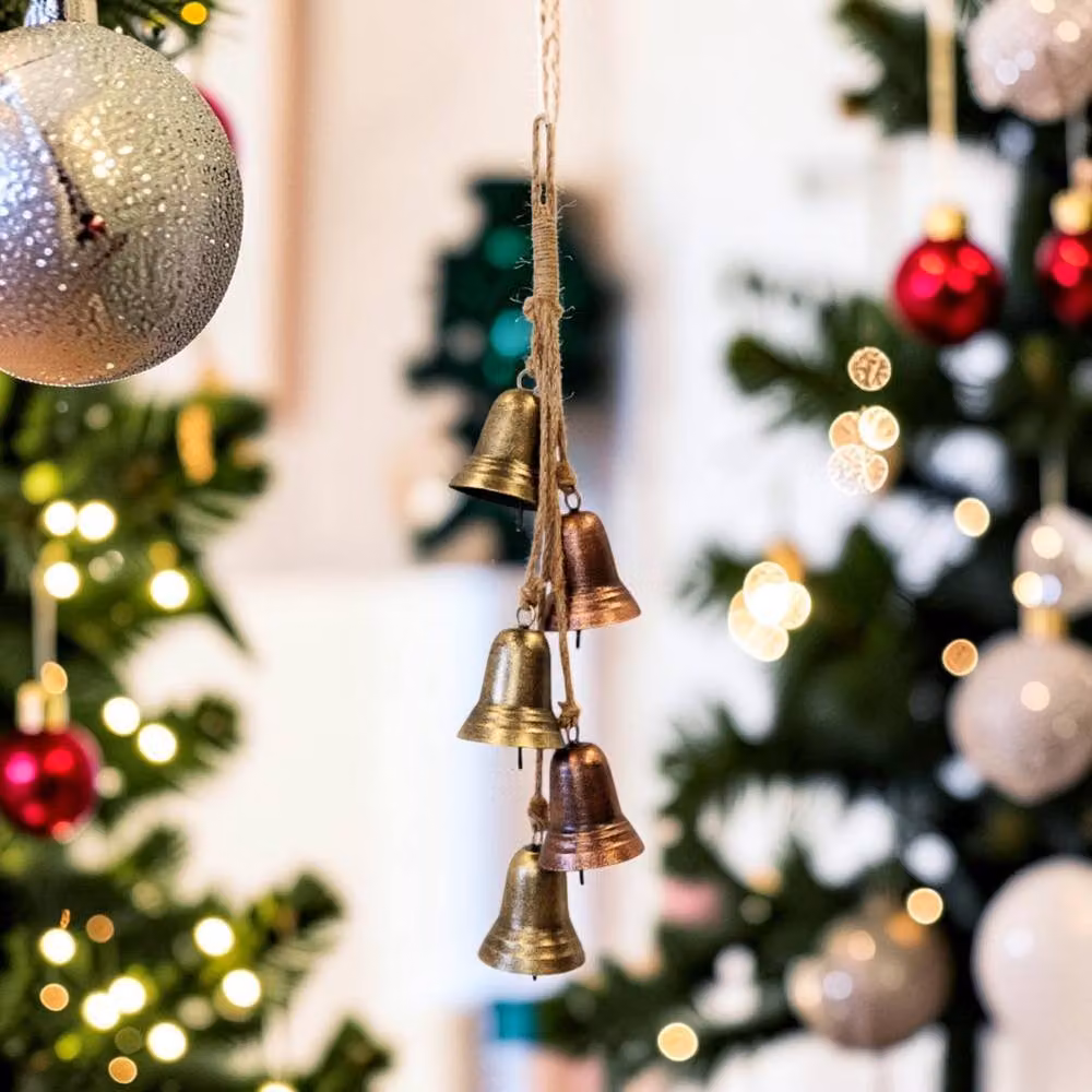 Four Candle Gold and Copper Metal 5 Bell Hanging Christmas Garland – 2