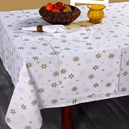 Homescapes Christmas Snowflake Tablecloth in White and Gold, 137 x 229 cm