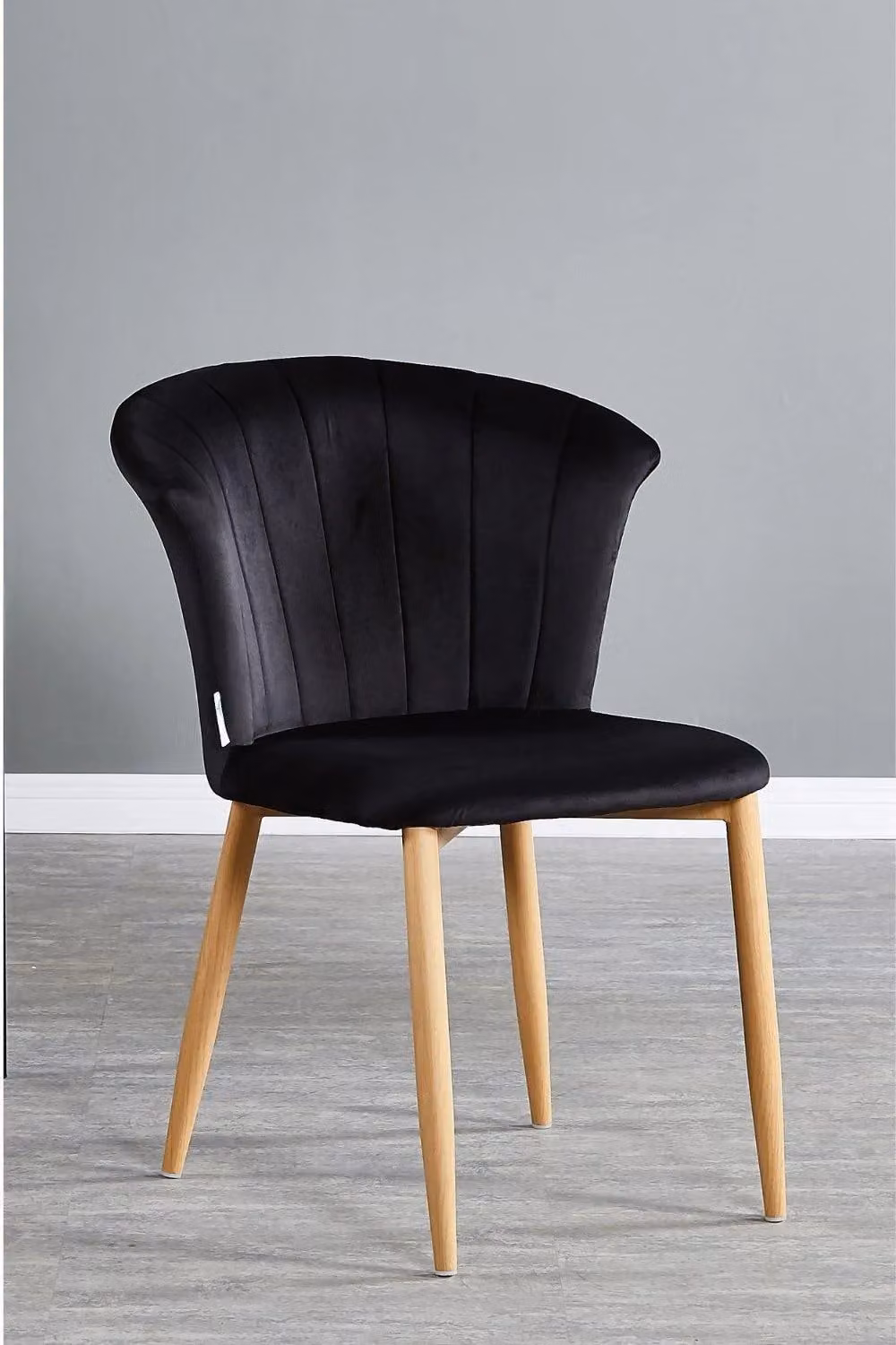 Life Interiors Elsa Set of 4 Velvet Dining Chairs in Black – 2