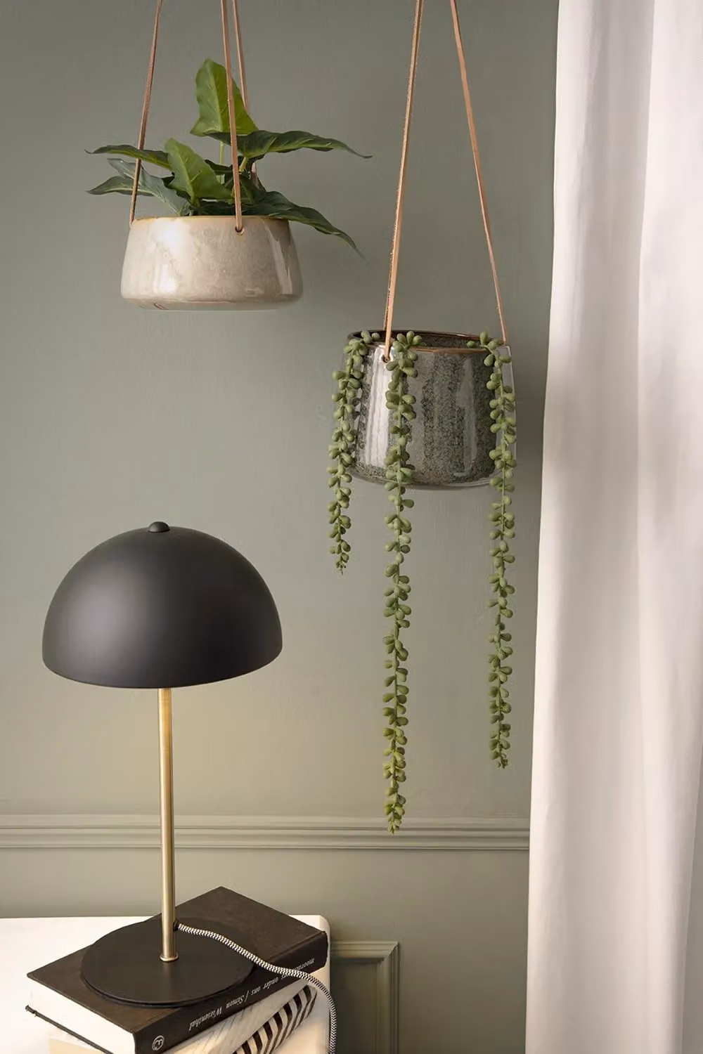 PRESENT TIME Bonnet Metal Table Lamp in Black – 2