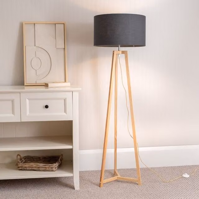 ValueLights Lottie Natural Wood Tripod Floor Lamp with Grey Fabric Drum Shade and LED Bulb, H 158 cm x W 45 cm x D 45 cm