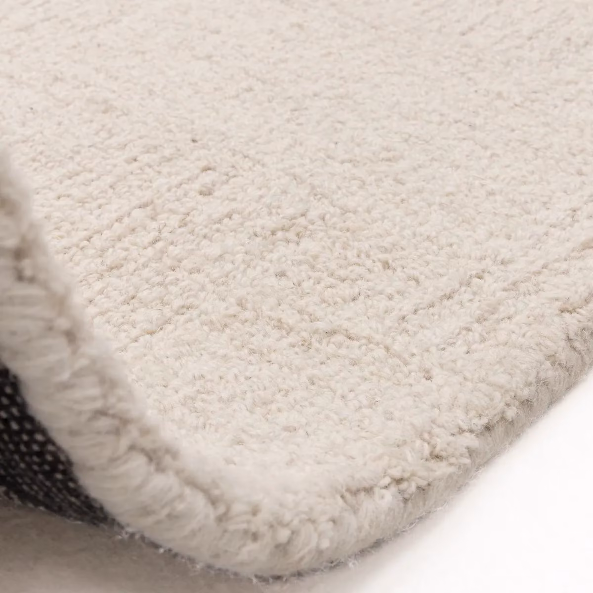 The Rug Shop UK Cream and White Modern Abstract Handmade Polyester Area Rug W: 160 cm, L: 230 cm – 2