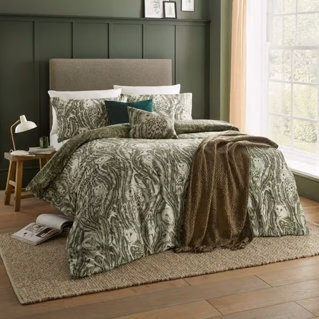 Wylder Albus Barn Owl Floral Cotton Duvet Cover Set in Green, W: 140 cm, L: 200 cm