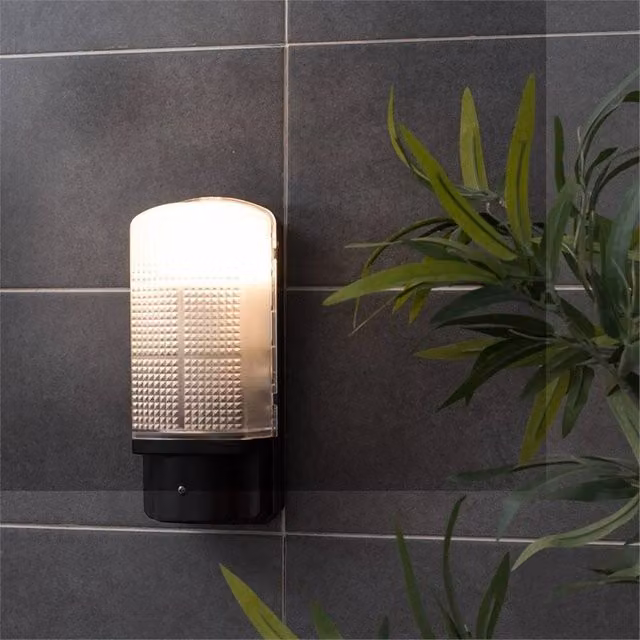 Nordara Black LED Outdoor Wall Light with Dusk Sensor and IP44 Rating for Garden Security – 1