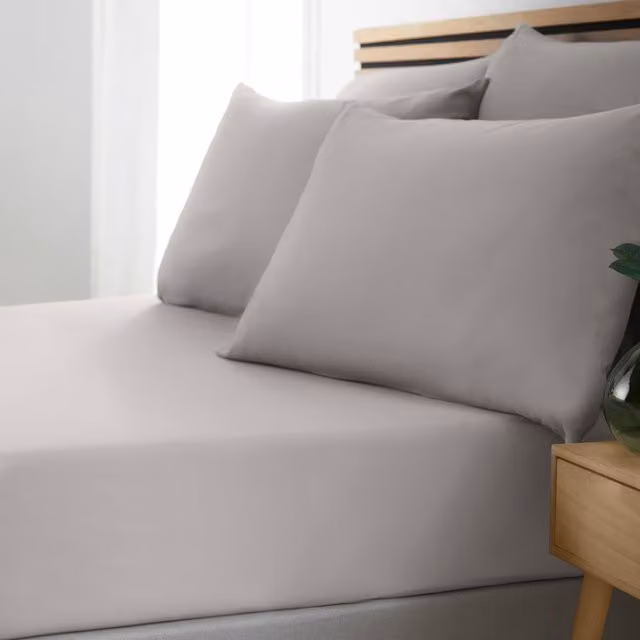 Catherine Lansfield So Soft Non-Iron Microfibre Fitted Sheet, Grey, 200 x 200 cm – 1