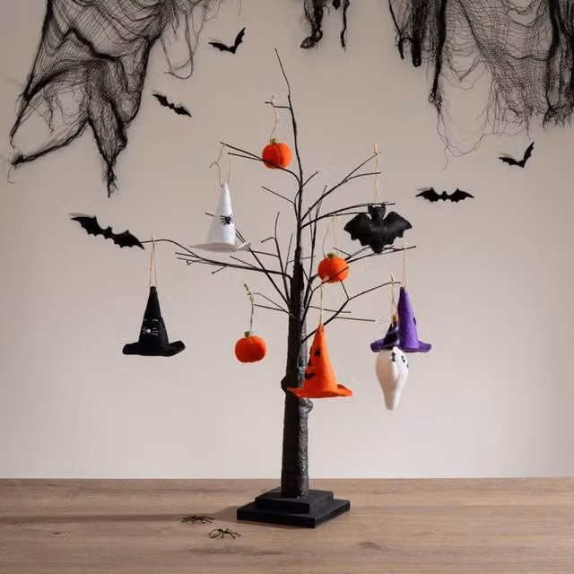 Scottish Everlastings Ltd Multicolour Felt Hanging Halloween Decorations with Twig Tree featuring Ghost, Animal, Pumpkin and Witch Hat Pendants