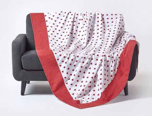 Homescapes Red Heart Patchwork Cotton Decorative Sofa Throw, W: 150 cm, D: 200 cm