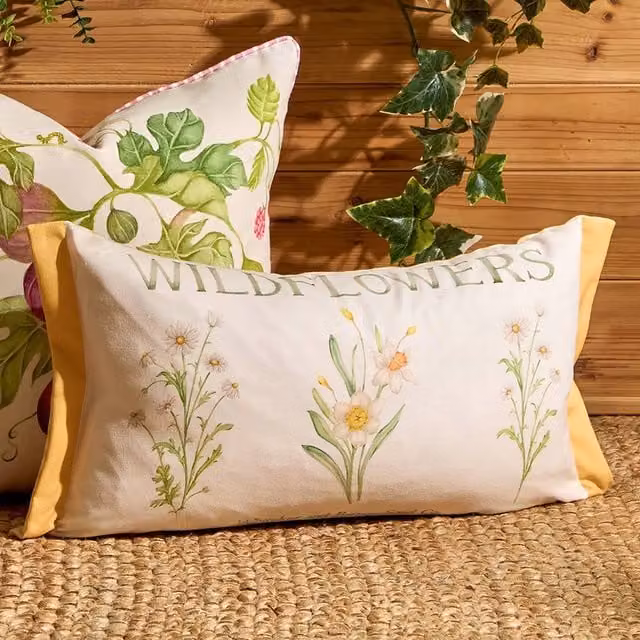 Voyage Maison Wildflowers Floral Outdoor Cushion in Yellow and Multicolour, W/H: 50 x 30 cm – 4