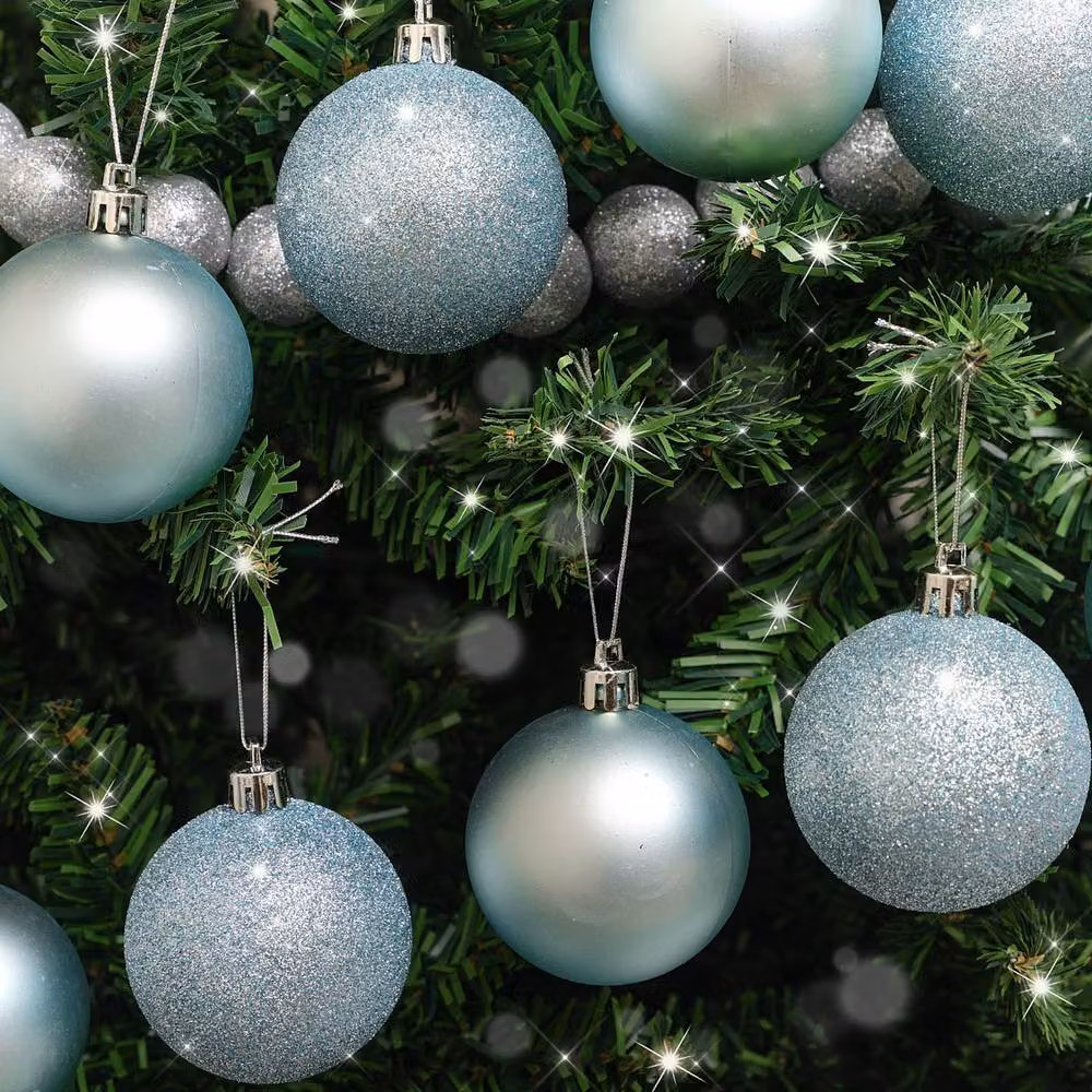 Melody Maison Set of 10 Mixed Ice Blue Glitter Christmas Baubles in Light Blue – 2
