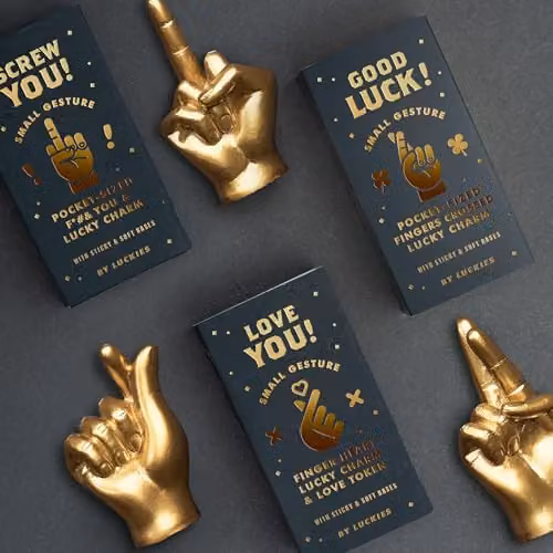 Suck UK Golden Heart Finger Lucky Charm in Gold and Black Gift Box – 5