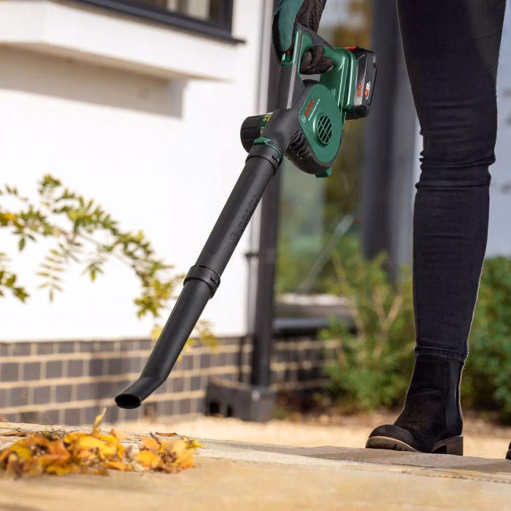 Bosch Universal 18V-130 Cordless Leaf Blower, Green – 4