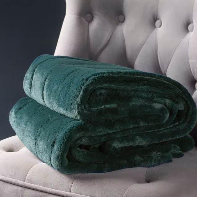 Paoletti Empress Faux Fur Throw in Emerald Green, W: 130 cm, L: 180 cm – 4