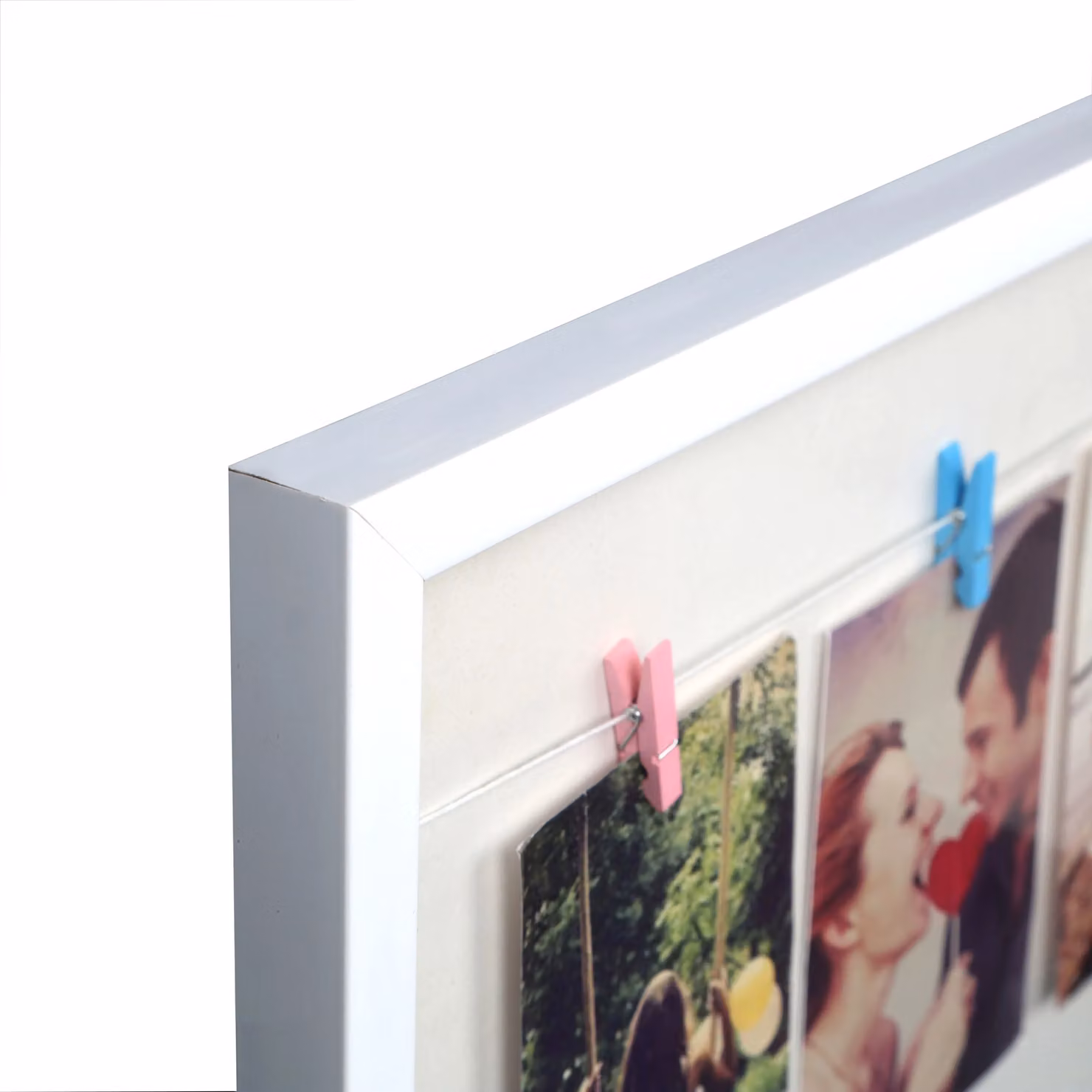 Orsina Modern White Plastic 3 Peg Hanging Photo Frame with Multicolour Image Holder – 3