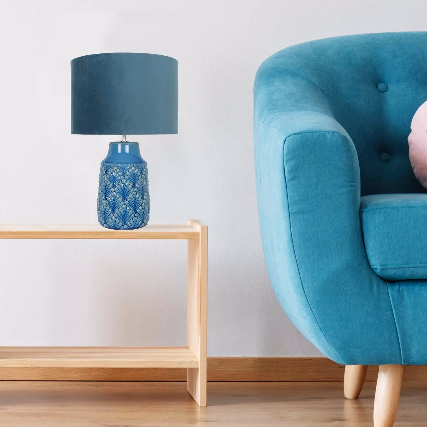 First Choice Lighting Set of 2 Blue and White Peacock Ceramic Table Lamps with Teal Fabric Shades – 5