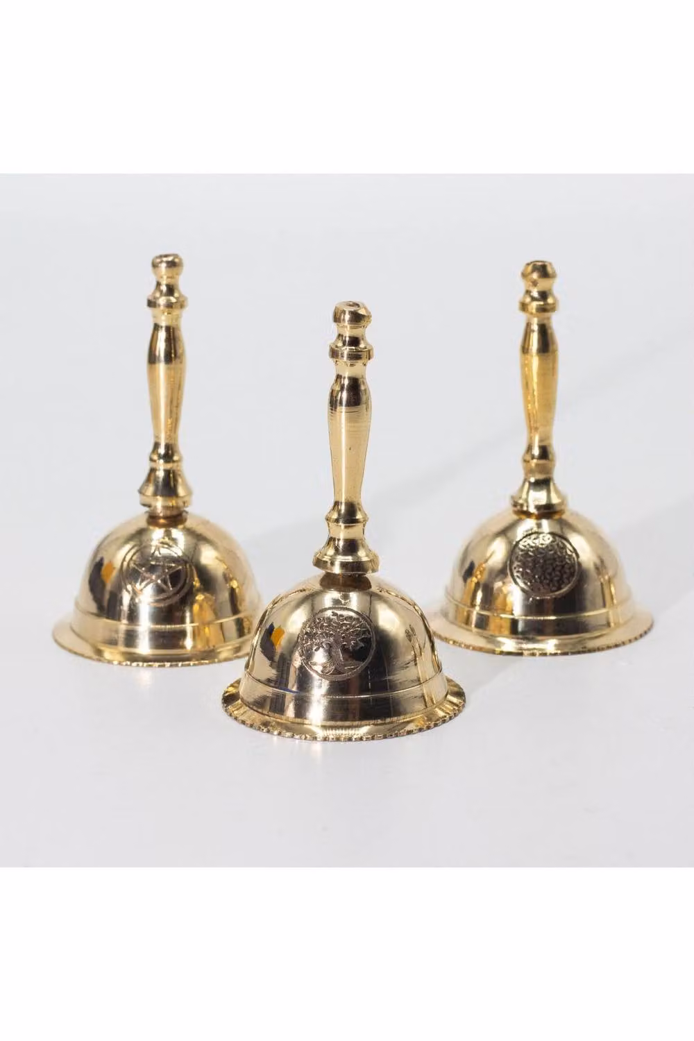 KDMD Handcrafted Small Brass Altar Bell with Flower of Life Symbol in Gold, Diameter: 7 cm – 2