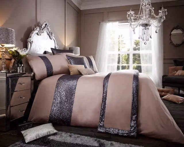 Smart Living Premium Polycotton Glamorous Dotted Duvet Cover and Pillowcases in Brown, W/D/H: 140 x 200 cm