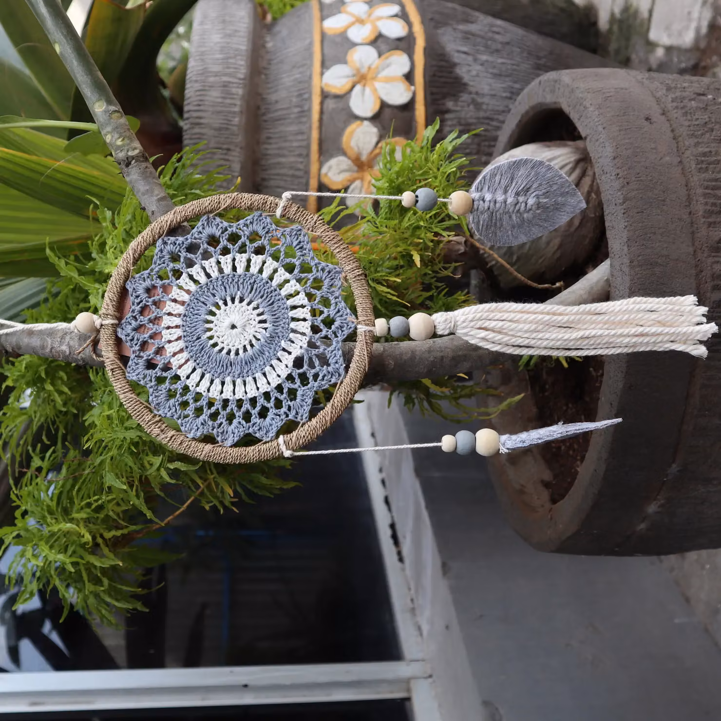 KDMD Elemental Spirits Ethnic Dream Catcher in Medium Grey – 4