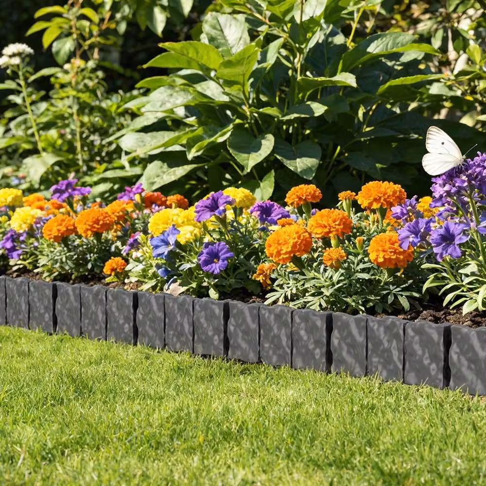 FLAVORA Grey Cobbled Stone Effect Plastic Garden Lawn, W: 100 cm, D: 15 cm – 3