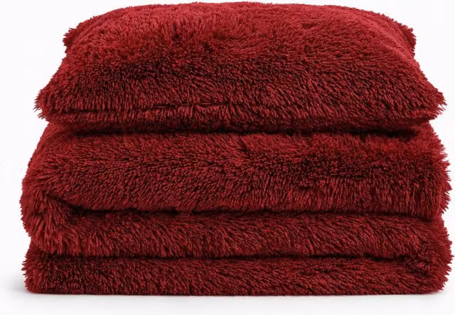 Velosso Alaska Red Shaggy Faux Fur Duvet Cover and Pillowcase Set, W: 180 cm, H: 200 cm