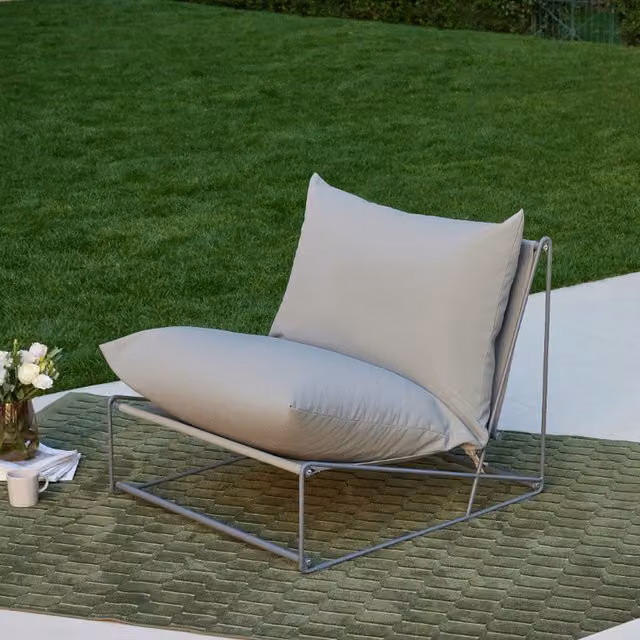 Home Detail Modern Metal Garden Chair in Grey