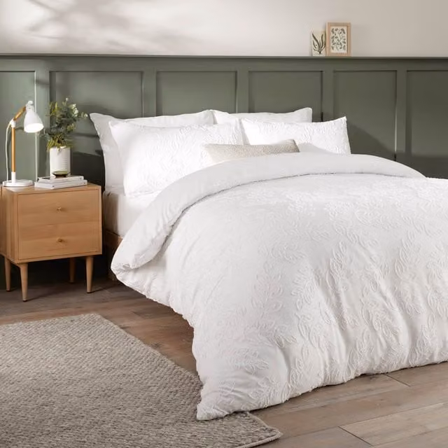 Make It A Home Seville Leaf Tufted Soft Touch Duvet Cover Set, White, 90 x 190 cm