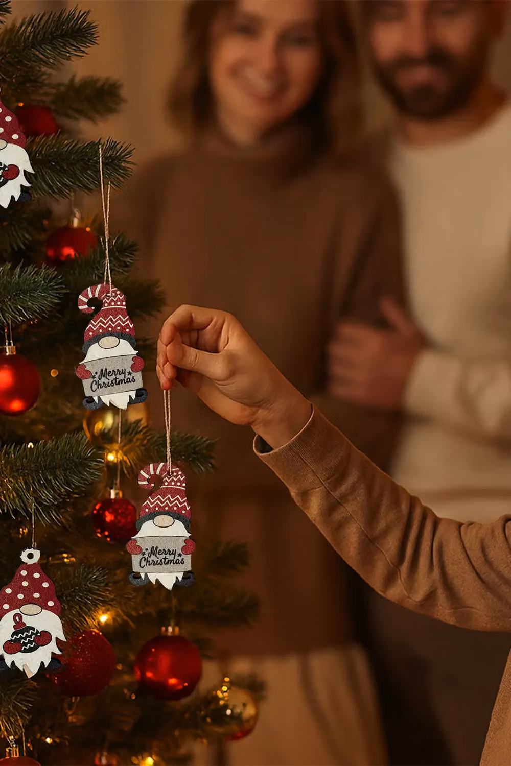 Neel Blue Rustic Wooden Christmas Tree Hanging Decorations with Red and White Gnome Ornaments and Merry Christmas Sign – 5