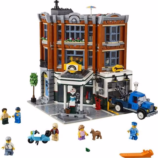 LEGO Creator 10264 Corner Garage Multicolour and Brown Creative Building Set