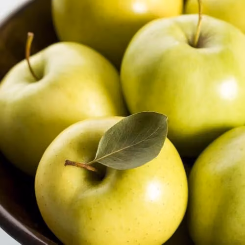 Thompson & Morgan Golden Delicious Apple Semi-Dwarf Fruit Tree, 5 Litre Potted Plant