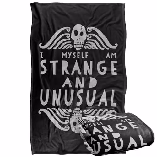 Warner Bros. Beetlejuice Strange and Unusual Super Soft Fleece Throw Blanket, Multicolour, W/D/H: 91 x 147 cm