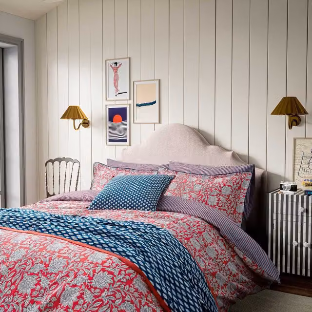 Land & Shore Rowallane Single Reversible Cotton Percale Duvet Cover and Pillowcase Set, Blue/Red, 90x190 cm