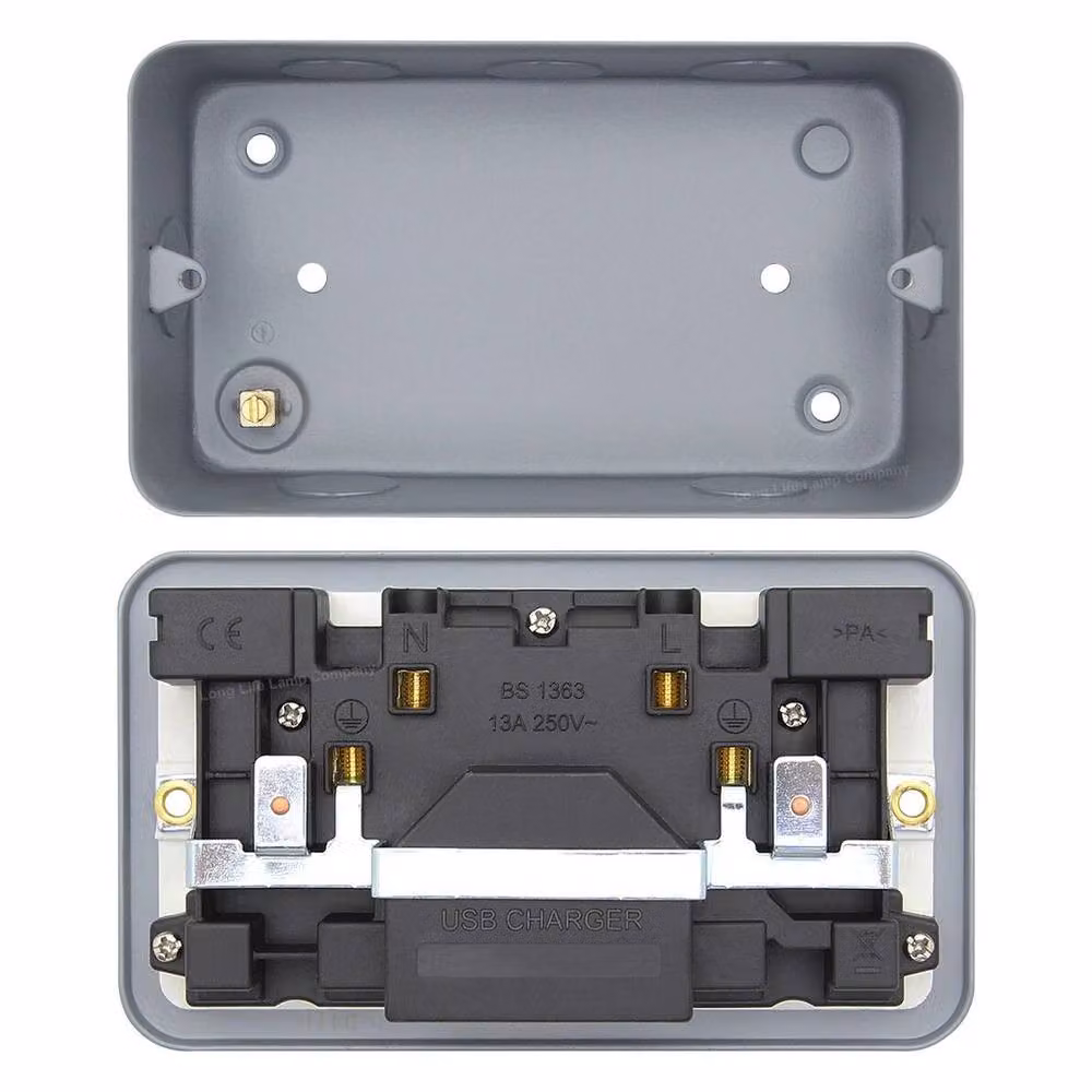 SPETLEK Metal Clad 13 Amp Double 2 Gang USB Switched Socket in Grey – 4