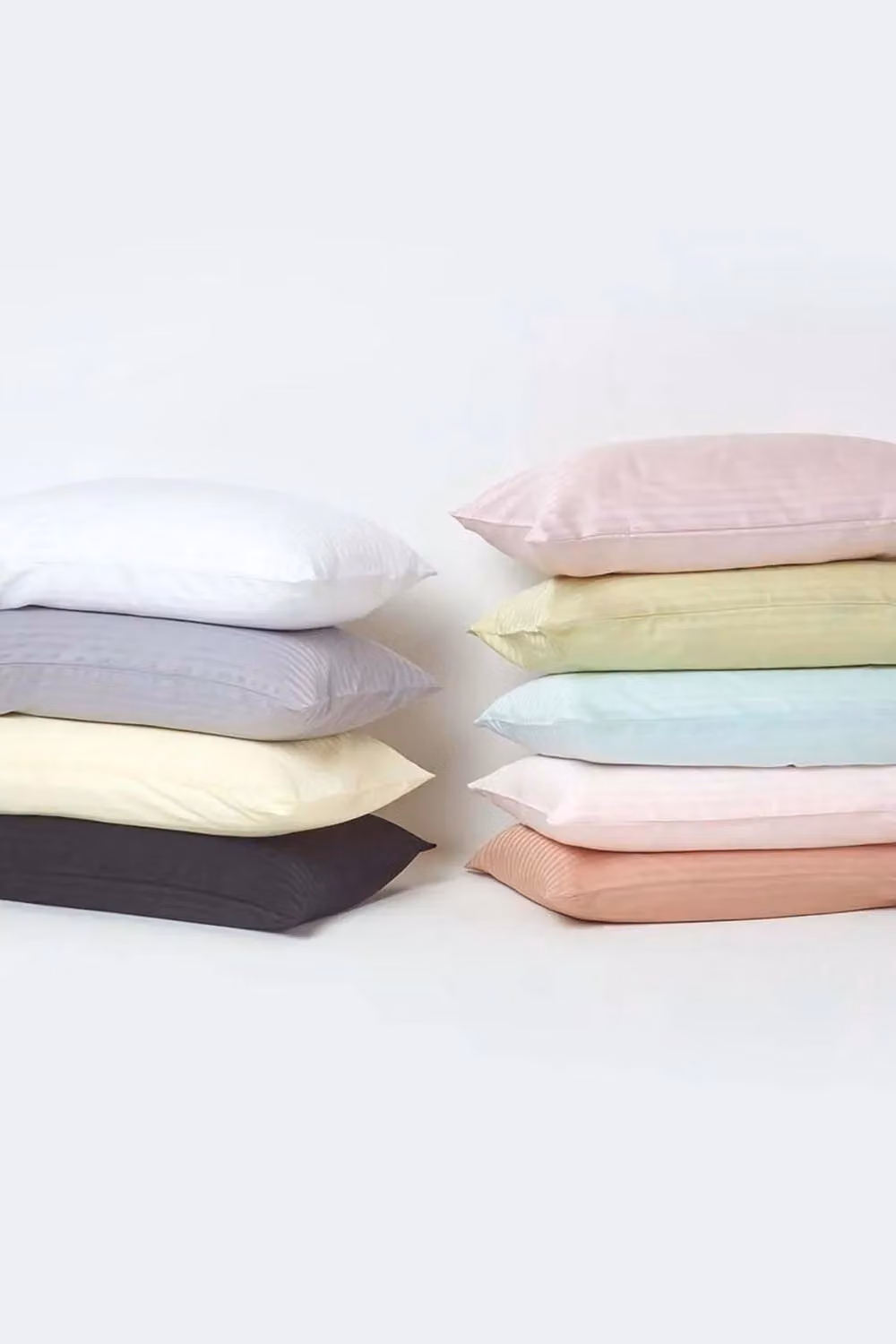 Homescapes Black Egyptian Cotton Stripe Duvet Cover and Pillowcase Set, 330 Thread Count, W/D/H: 135 x 200 cm – 4